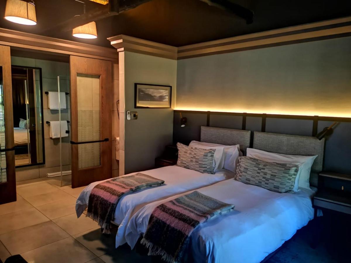 Mokuti Etosha Villa Намутони Екстериор снимка