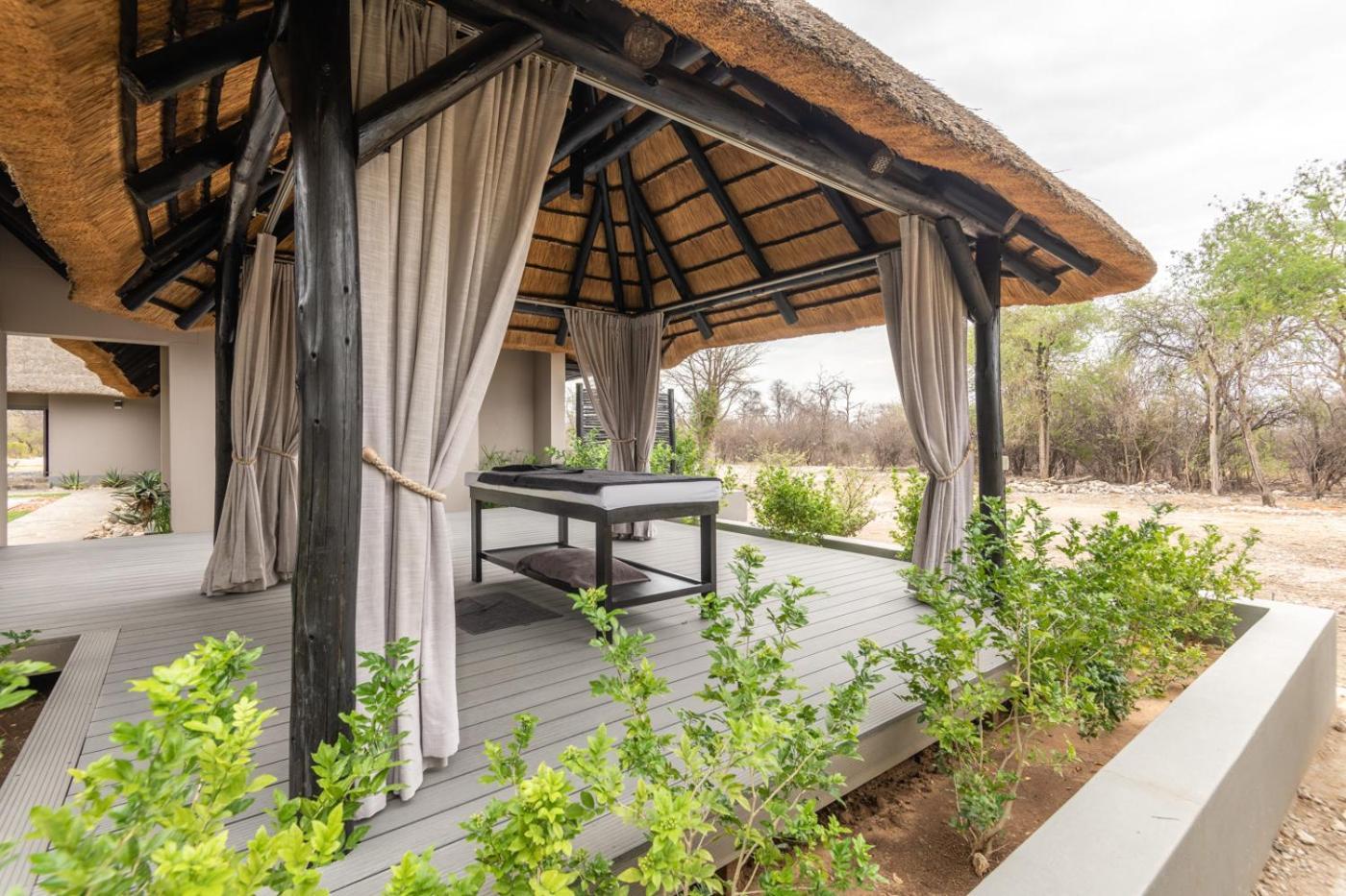 Mokuti Etosha Villa Намутони Екстериор снимка